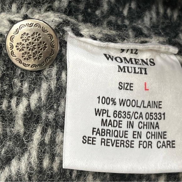 Vintage Woolrich Sweater Women Sz L Large Cardigan Wool Fair Isle Metal Buttons - Picture 9 of 10
